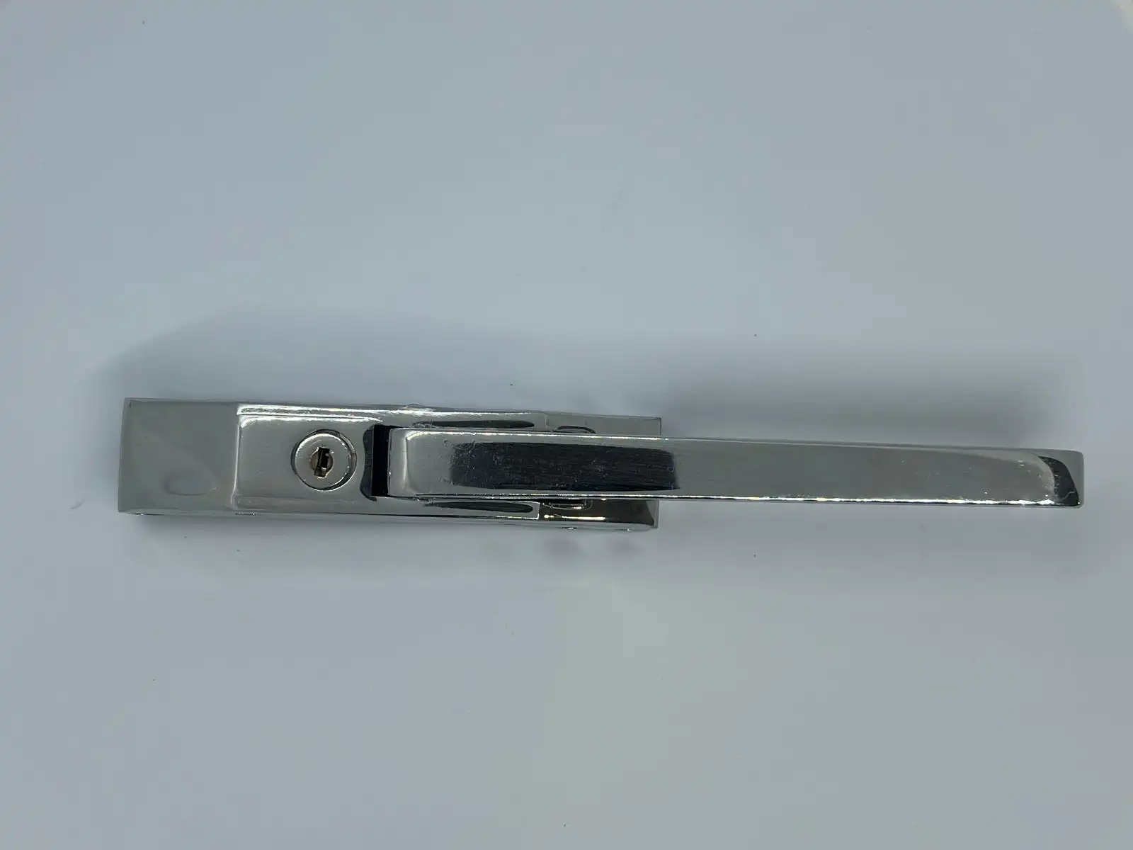 KİLİTLİ ZAMAK YAN KİLİT